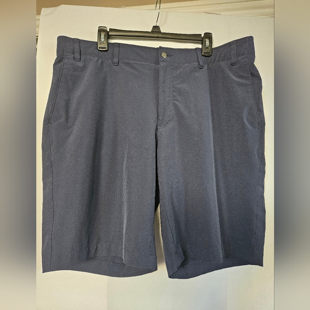 Callaway mens navy golf shorts size 40